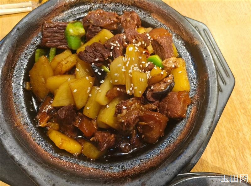 口福斋黄焖鸡(全天营业中 ​早9.30---晚12点   随时都可以来定餐哦！ ​