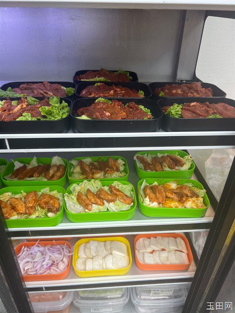 虹桥果邦野地烤肉 野地烟火气 炭火好滋味 现切鲜肉｜秘制腌料｜装具店野烤
